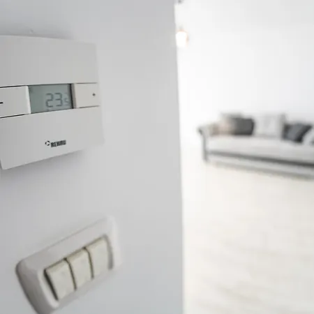 Urban Confort Ii. Modern Si Luminos Rebreanu ティミショアラ