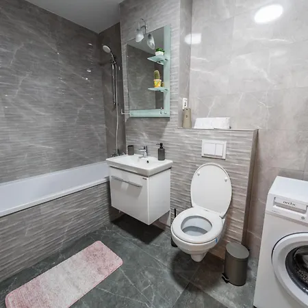 Urban Confort Ii. Modern Si Luminos Rebreanu *