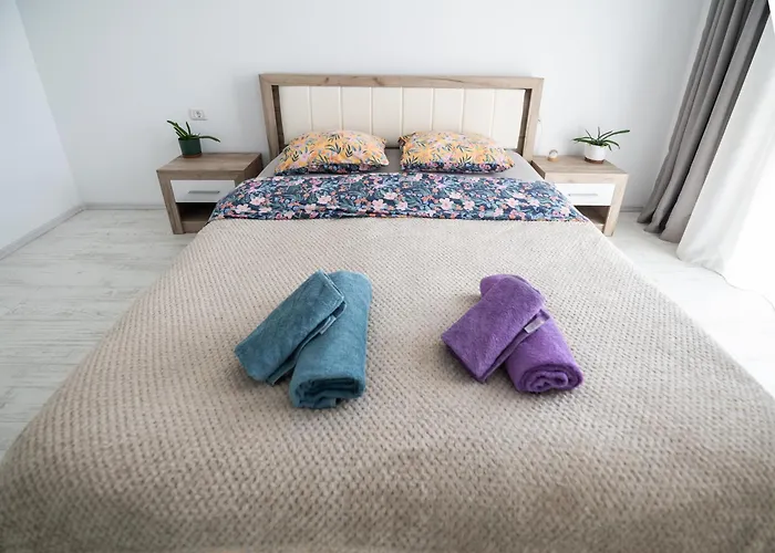 Urban Confort Ii. Modern Si Luminos Rebreanu アパート